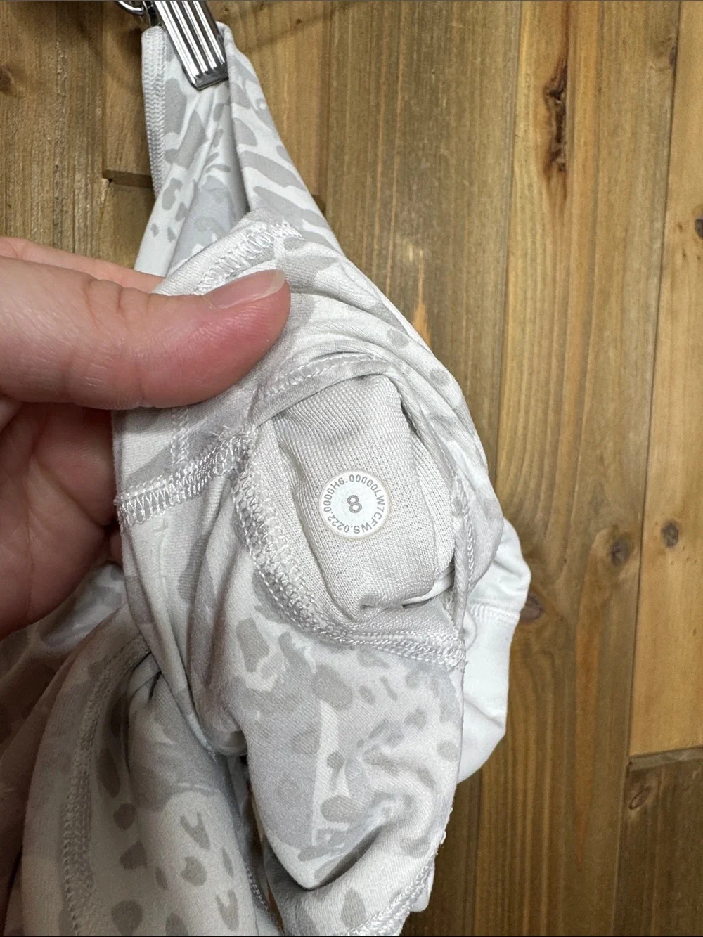 Lululemon Align 6” Biker Shorts White & Light Gray Printed Size 8